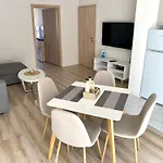 Avrora Apartament